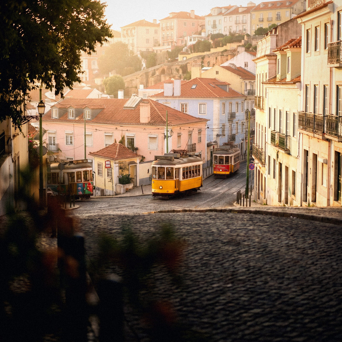 ¿Cuántos GB necesito para Portugal? Guía por perfil de viaje | eSIM de viaje | PuraSIM
