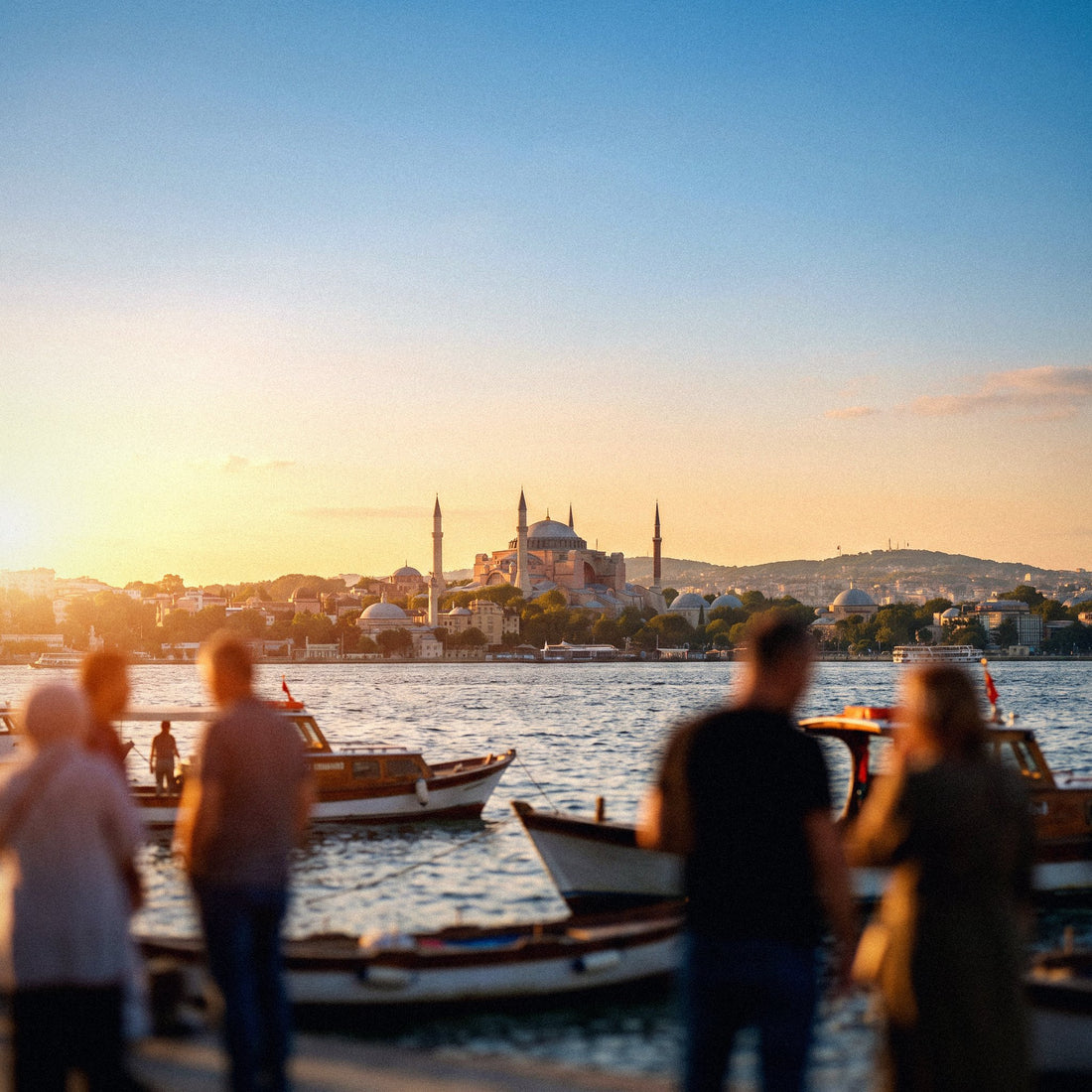 Destino de viaje en Turkey, conectado con una eSIM de datos sin roaming