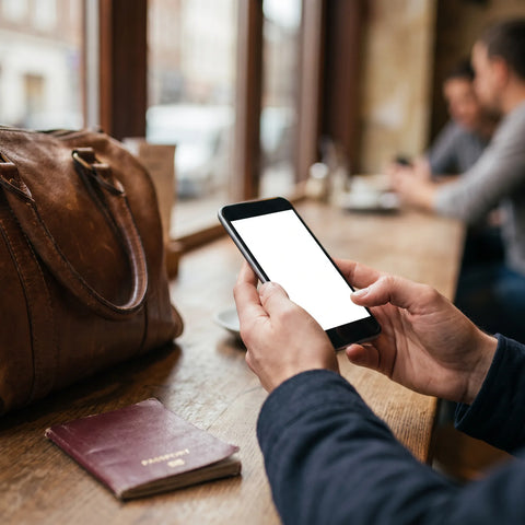 eSIM per viaggiare: cos'è, come funziona e come scegliere la tua