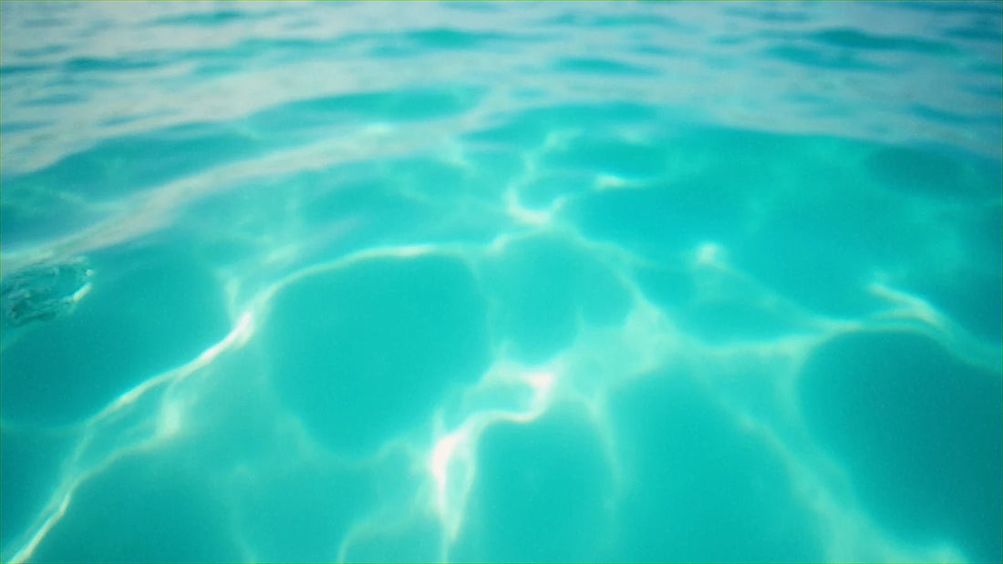 Textura de agua turquesa del Caribe dominicano