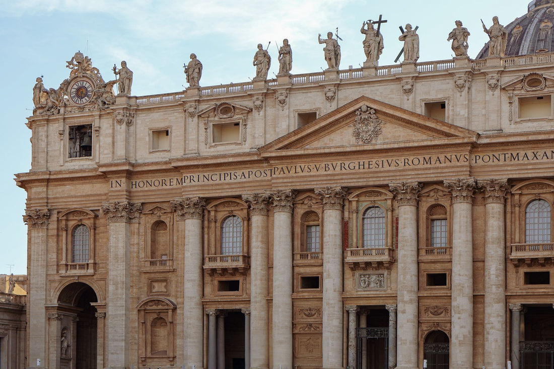 Basílica de San Pedro en la Ciudad del Vaticano, donde usar una eSIM con la red italiana para tener internet