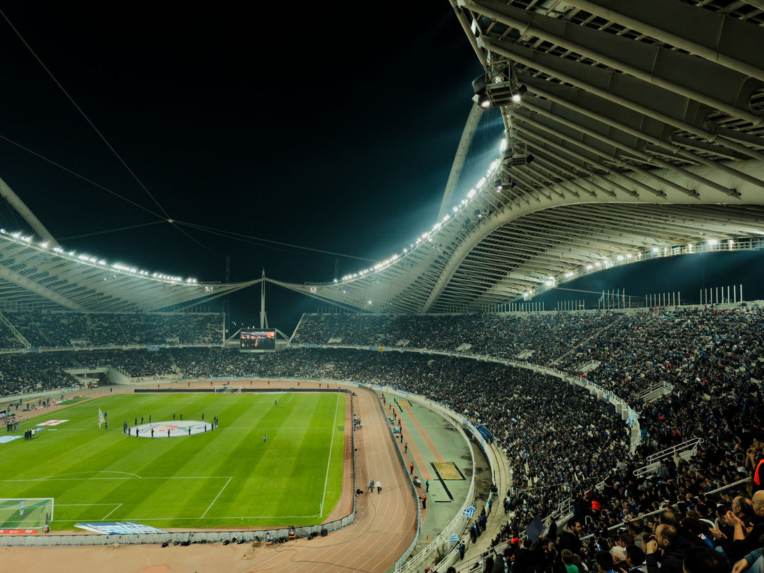 Aficionado siguiendo el Mundial 2026 con una eSIM en el estadio