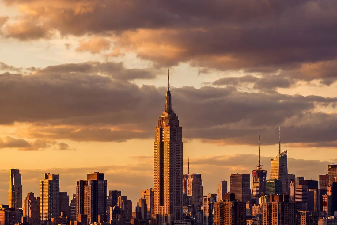 Die Skyline von New York bei Sonnenuntergang — eSIM USA von PuraSIM