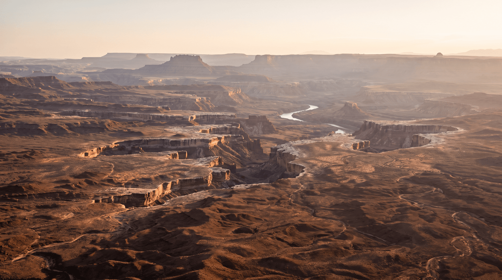 Paisaje de AUKUS 3 Países con cobertura 4G/5G de la eSIM de PuraSIM