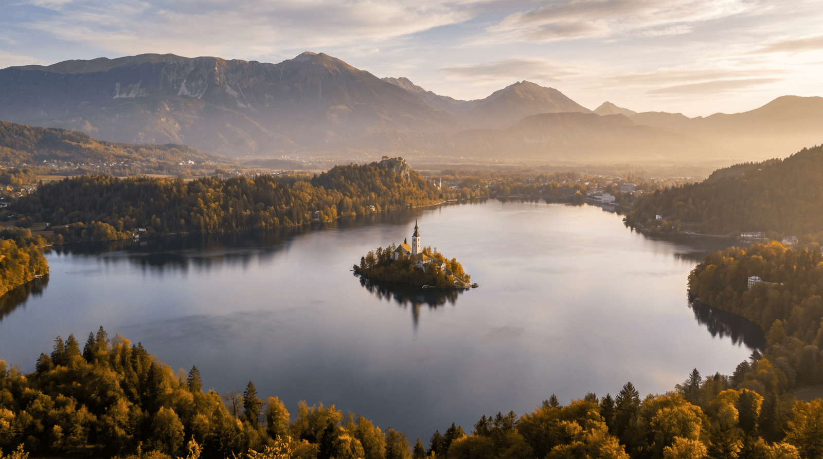 Paisaje de Eslovenia con cobertura 4G/5G de la eSIM de PuraSIM
