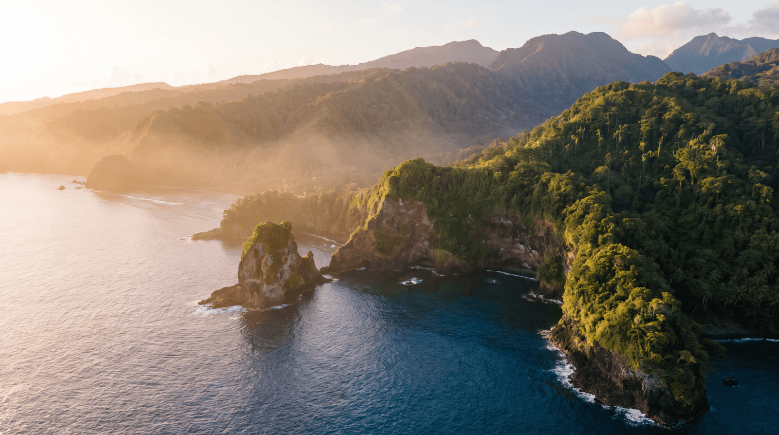 Paisaje de Samoa con cobertura 4G/5G de la eSIM de PuraSIM