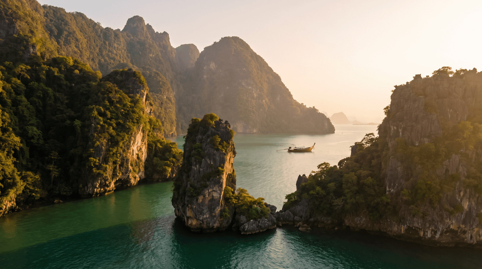 Paisaje de Tailandia con cobertura 4G/5G de la eSIM de PuraSIM