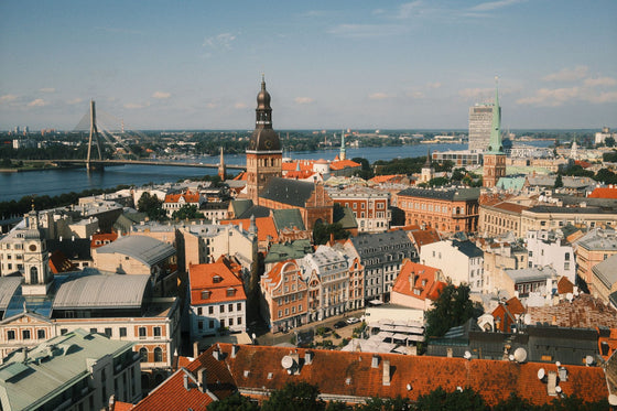 eSIM Letonia: cobertura, GB y operadores locales para tu viaje a Riga y el Báltico