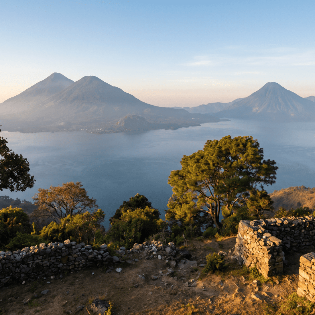 Paisaje de Guatemala con cobertura 4G/5G de la eSIM de PuraSIM