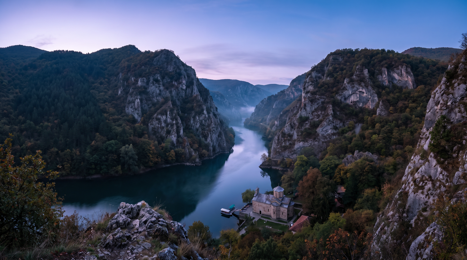 Atardecer en Macedonia del Norte, conectado con datos móviles sin roaming
