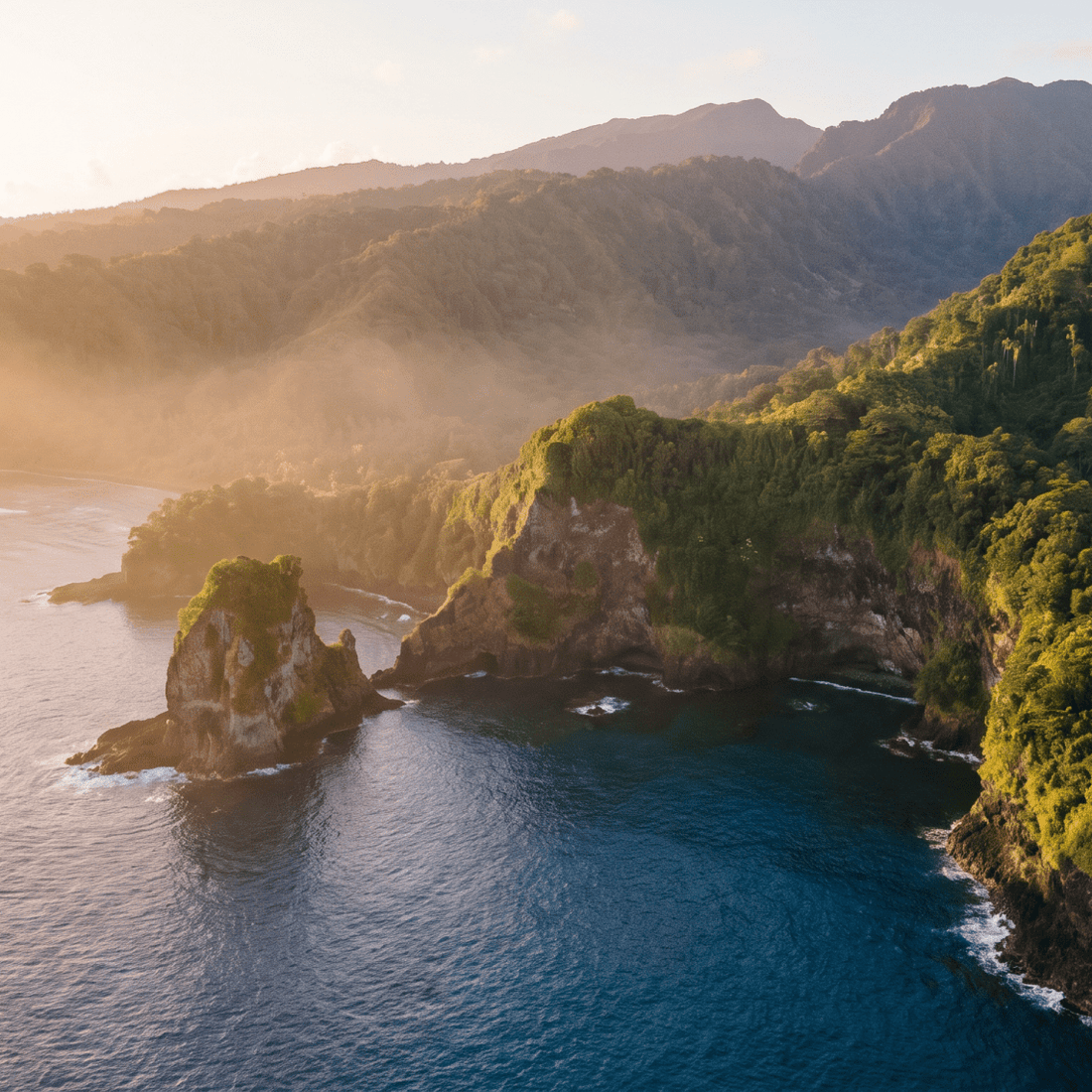 Paisaje de Samoa con cobertura 4G/5G de la eSIM de PuraSIM